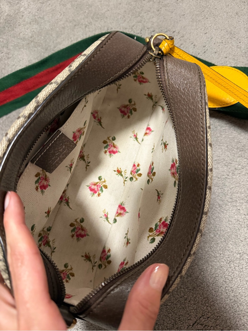 Gucci GG Supreme Canvas Crossbody with Green-Red Web Stripe - Picture 6 of 10